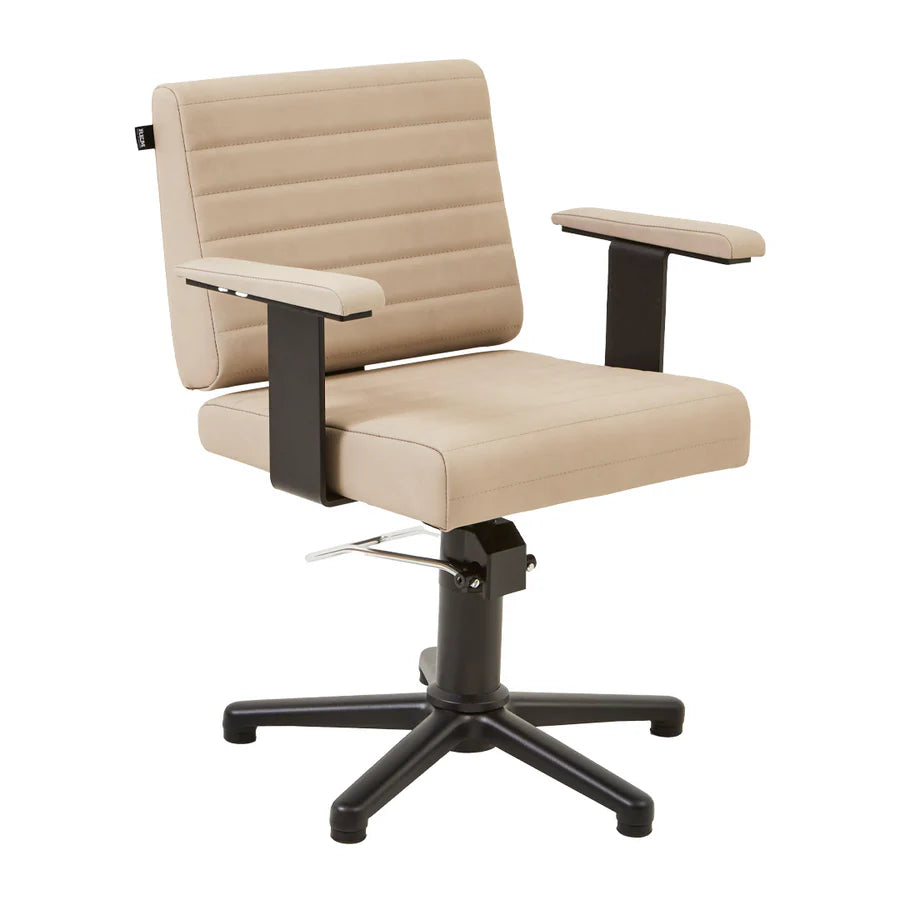 REM Fame Styling Chair
