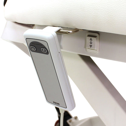 Excel Standard Coach - White with Grey Piping REM